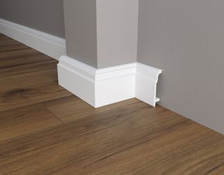 DD102 Плинтус DD102 Décor Dizayn