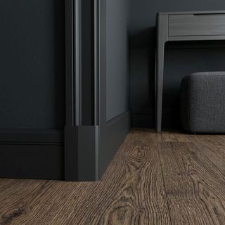 DD105 BLACK Напольный плинтус Décor Dizayn DD105 BLACK Décor Dizayn
