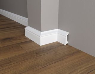 DD122 Плинтус DD122 Décor Dizayn