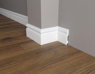 DD137 Плинтус DD137 Décor Dizayn